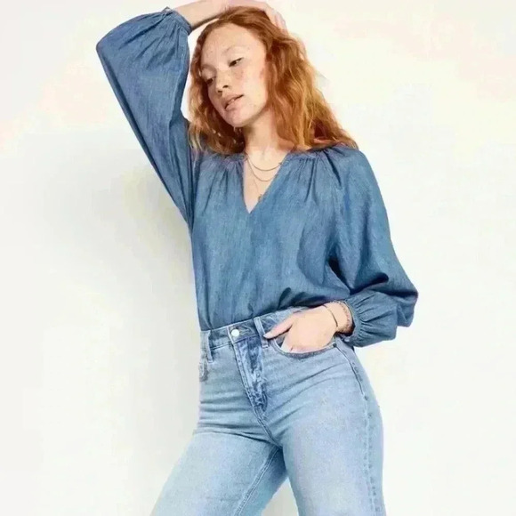 NWT old navy long sleeve chambray denim peasant top women L - Picture 2 of 10